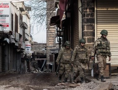 Τουρκία: Τέσσερις νεκροί από επίθεση ΡΚΚ και φίλια πυρά (βίντεο)